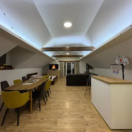 Petra Kamenica Apartman *